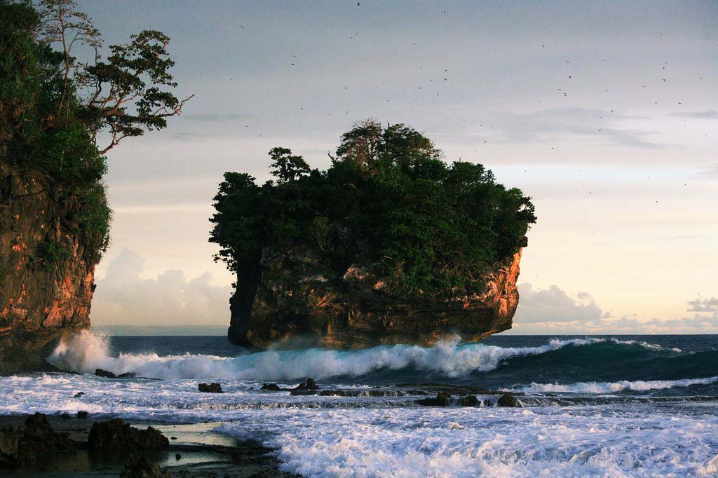 Karang Bokor By Wisata ID Sawarna Net